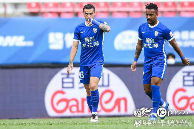 ”这首歌不仅唤醒了无数人的爱国热情，更成为中国电影人爱国红线的起点。